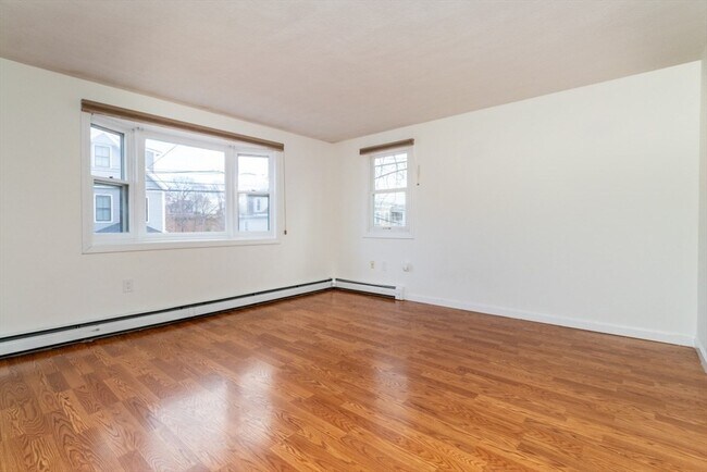 Building Photo - 82 Glendower Rd