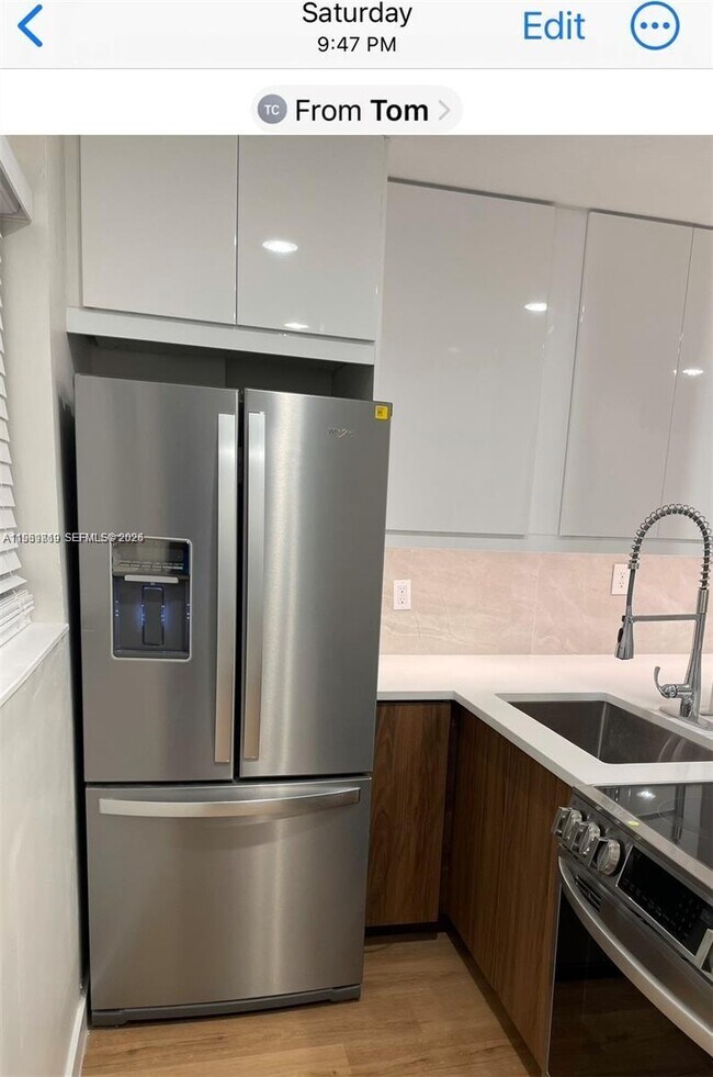 Foto del edificio - 1731 SE 15th St