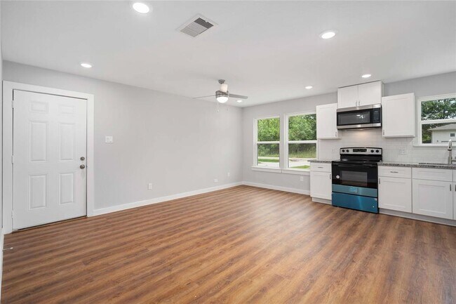 Foto del edificio - 6006 Wedgefield St