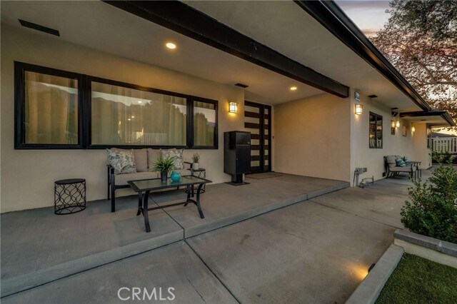 Foto del edificio - 3890 Shadow Grove Rd