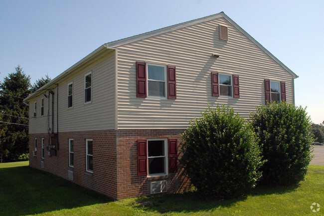 Building Photo - The Cottages