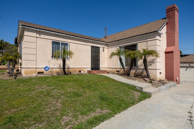 Building Photo - 1404 Overhill Dr