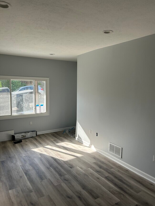 Building Photo - 63 Dilworth St