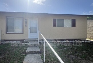 Building Photo - 343 E Rosewood Ln