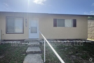 Building Photo - 343 E Rosewood Ln
