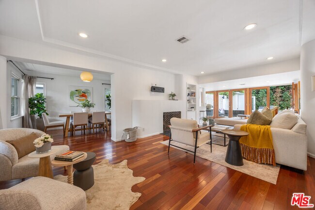 Foto del edificio - 3964 Goodland Pl