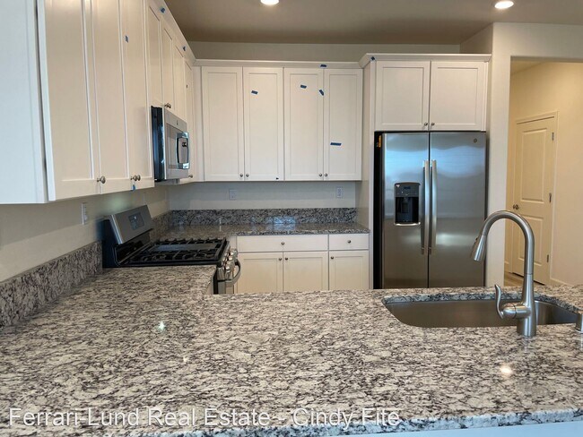 Foto del edificio - 4 br, 3 bath House - 2082 Maradona Dr