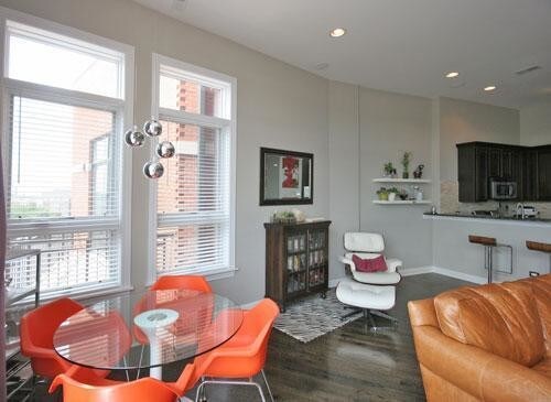 Foto del edificio - 2522 W Chicago Ave