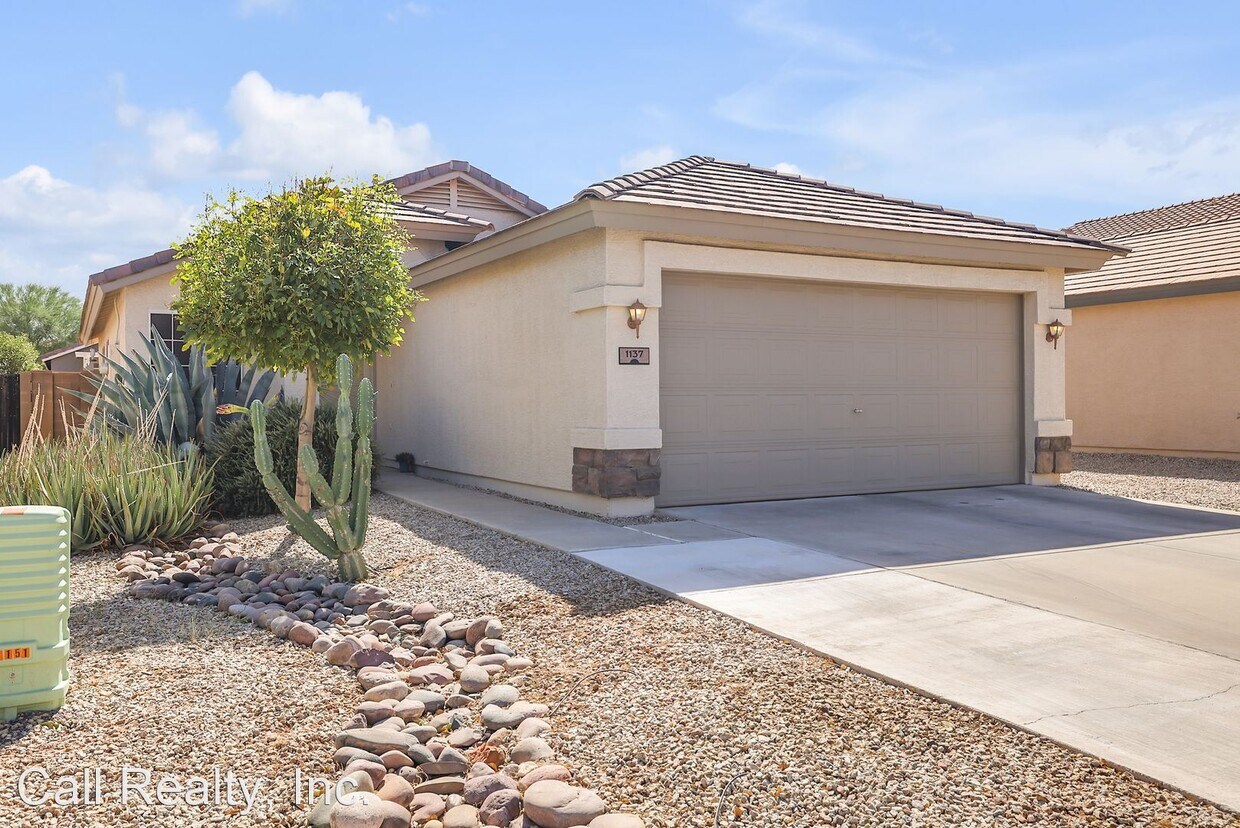 3 br, 2 bath House 1137 E Stardust Way House Rental in San Tan