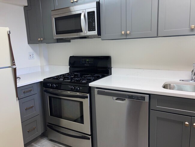 Foto del edificio - 870 N 28th St