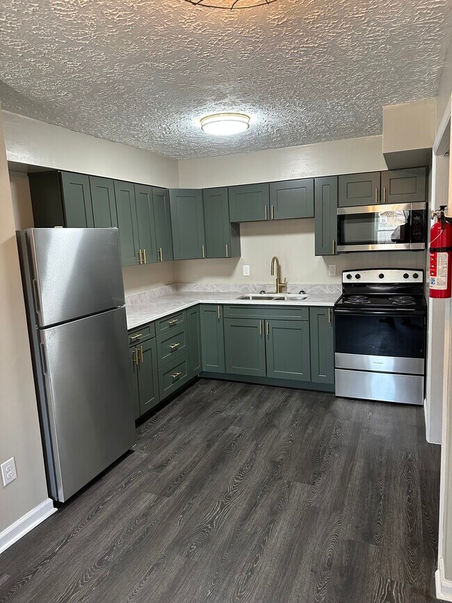 Foto del edificio - 320 Clintonville Rd