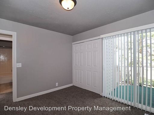 Building Photo - 7942 S Harvel Dr
