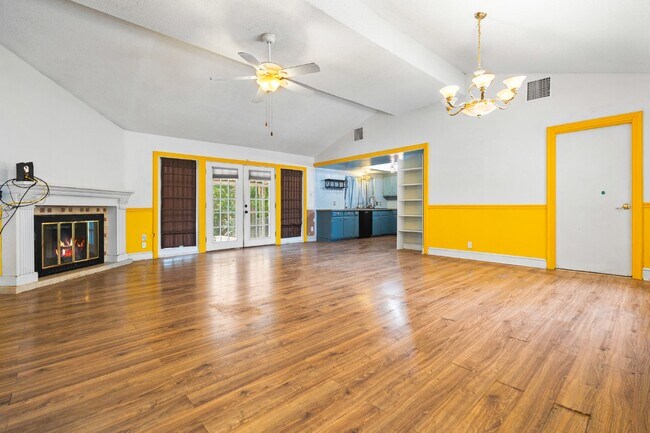 Building Photo - 12803 El Sendero St