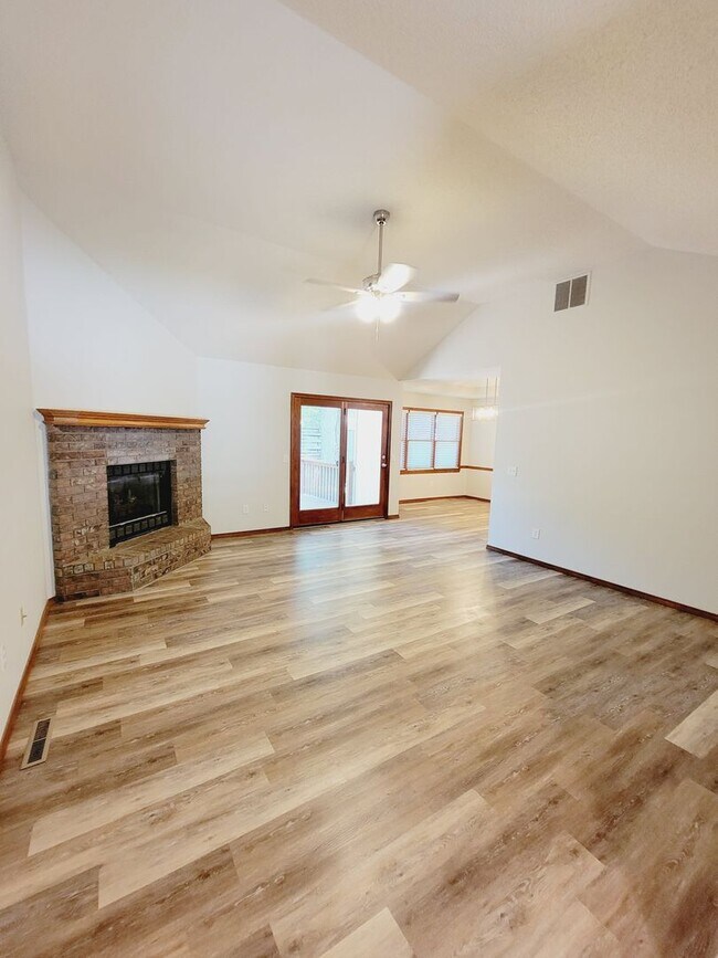 Foto del edificio - Super Cute in Great Southeast Location - O...
