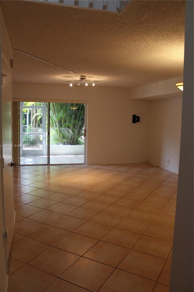 Foto del edificio - 9708 NW 24th Ct