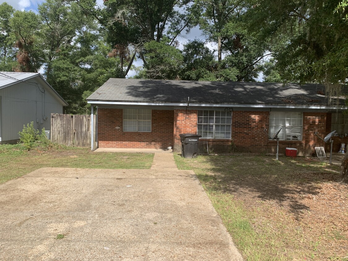 Primary Photo - 1550 Patrick Ave