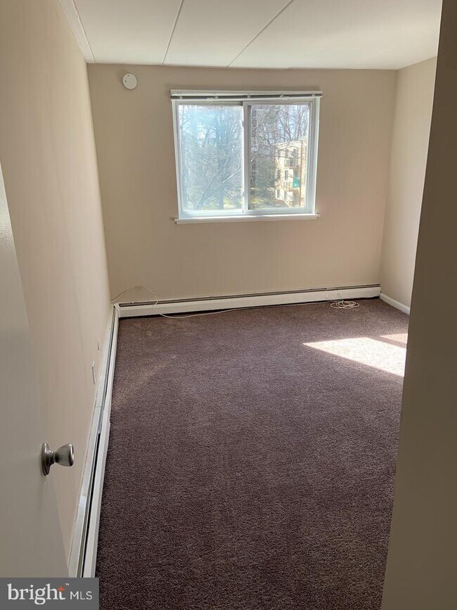 1575 W Street Rd Unit 631, Warminster, PA 18974 Room for Rent in