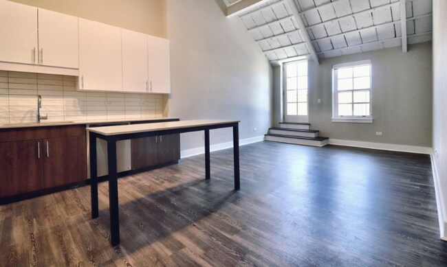 Foto del edificio - 4520 N Kenmore Ave