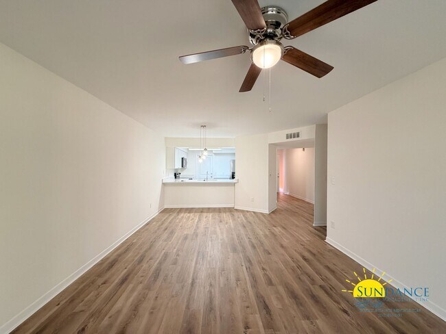 Foto del edificio - Fully Renovated 3 Bedroom Home in Shalimar!