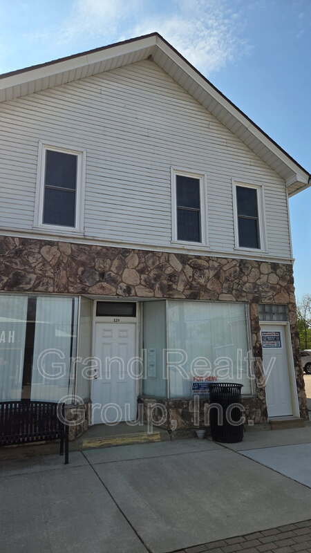 Foto del edificio - 129 Cedar Ave