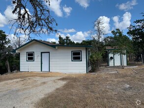 Building Photo - 165 Oak Ridge Trail