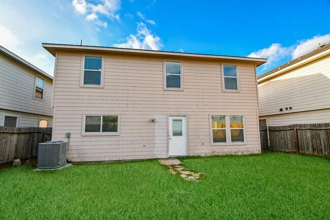 Building Photo - 20835 Banyan Crest Ln