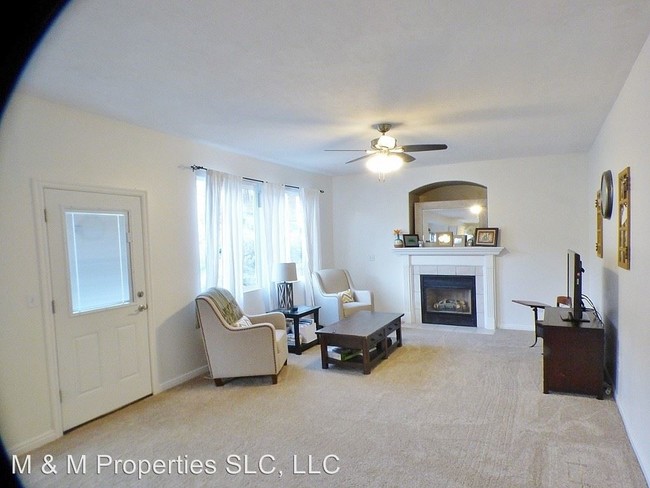 Building Photo - 774 Rocky Mouth Ln