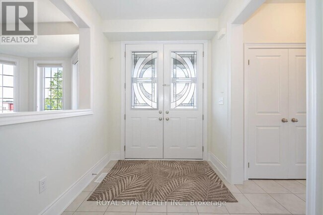 Photo du bâtiment - 1 Bushwood Trl