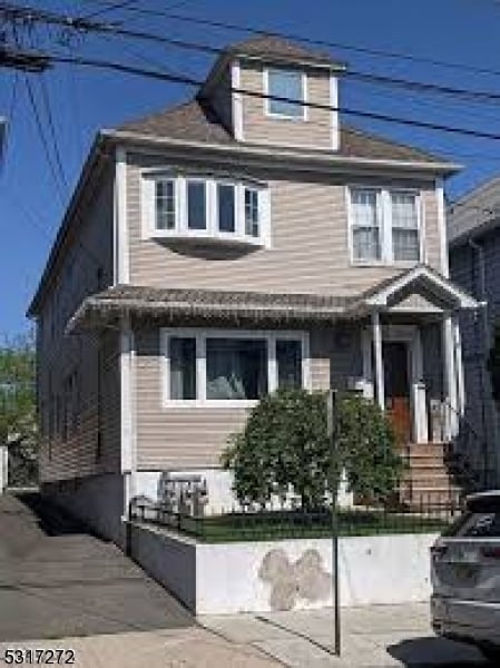 Building Photo - 712 Jackson Ave