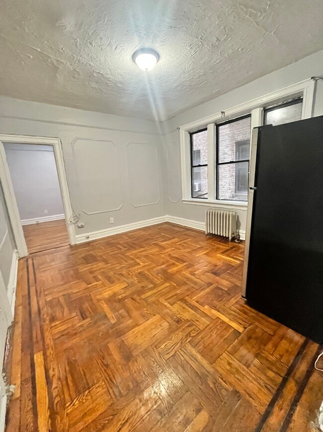 122 Corbin 101 - 112 Corbin Ave