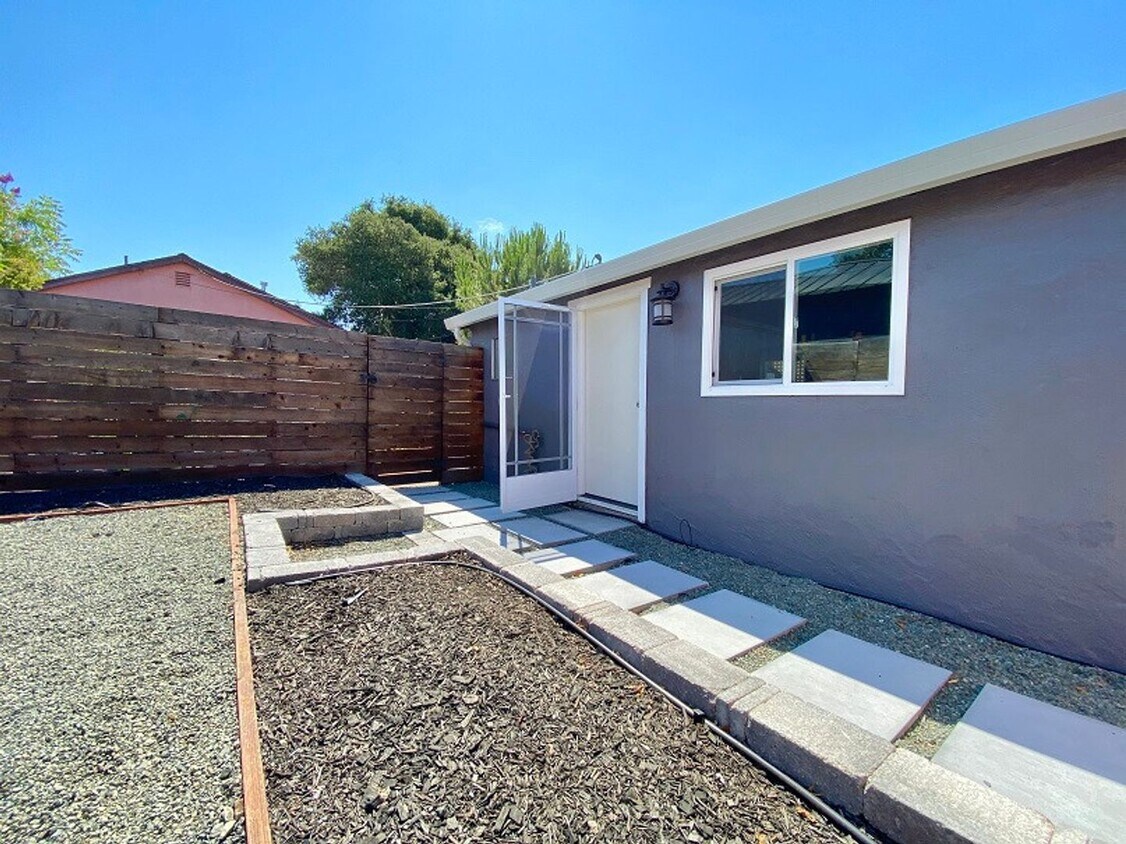 Foto principal - 1407 Vale Ave