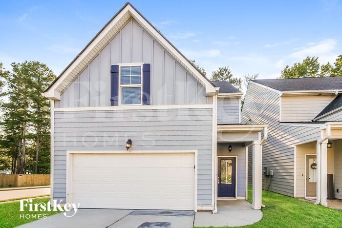 Primary Photo - 22F E Newnan Rd