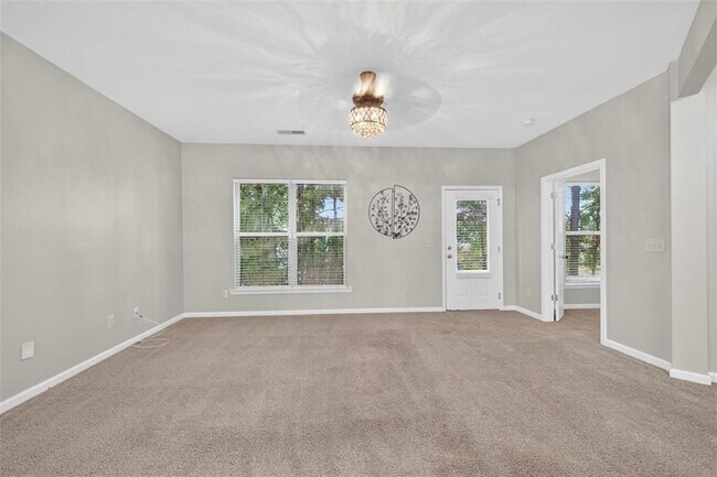 Building Photo - 1250 Image Ives Dr