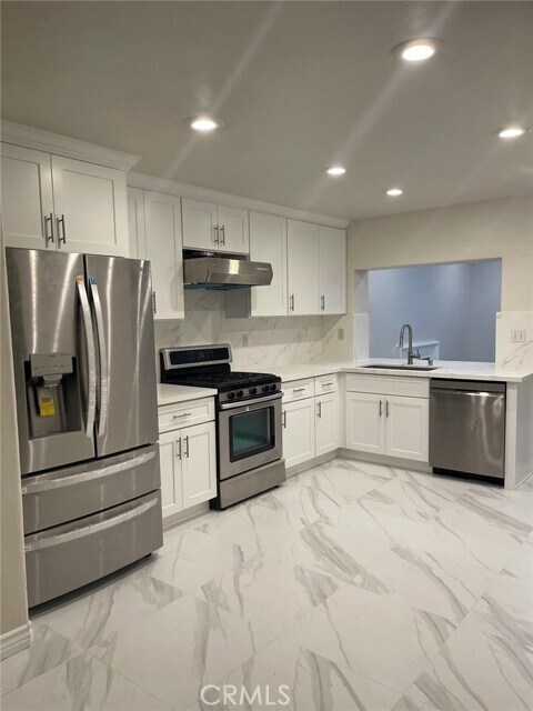 Building Photo - 2647 Pointe Coupee