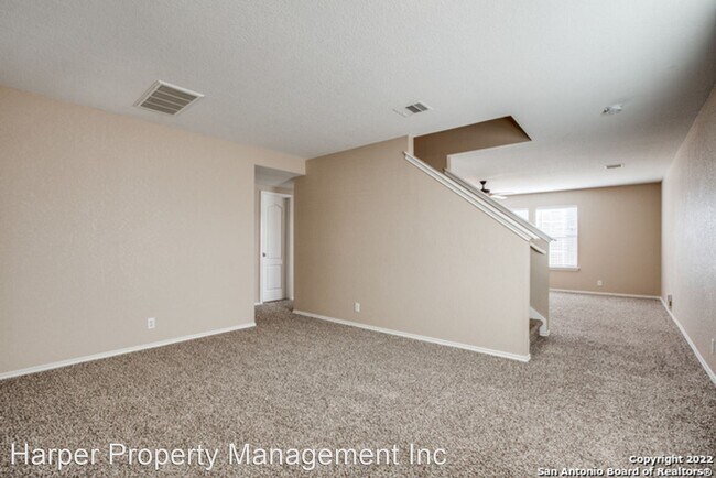 Building Photo - 3 br, 2.5 bath House - 13226 Solar Crest