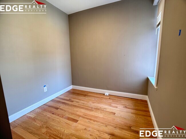 Building Photo - 27 Orkney Rd