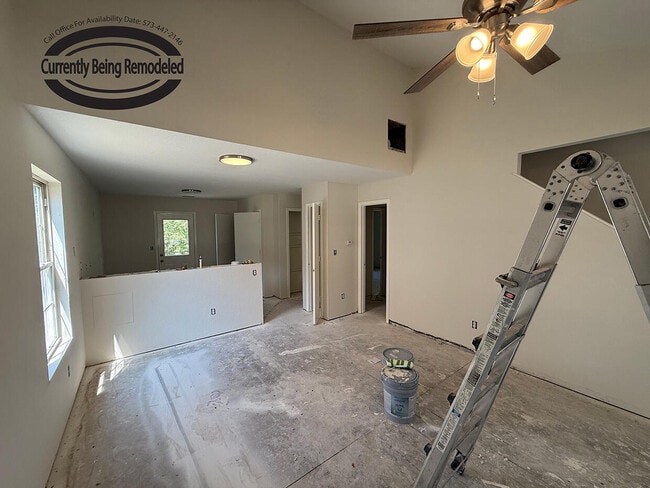 Building Photo - 1709 Hanover Blvd
