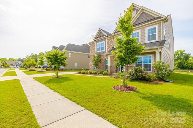Building Photo - 2624 Snap Dragon Dr