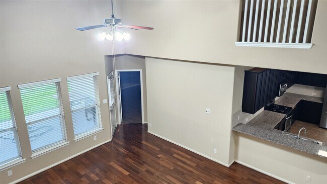 Foto del edificio - 26939 Glacier Creek Dr