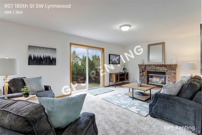 Building Photo - 907 180th St SW