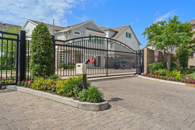 Building Photo - 1411 Biondo Way