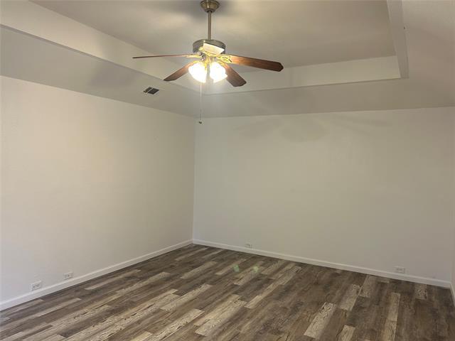 Building Photo - 801 Summit Dr