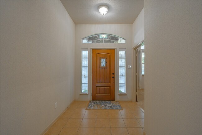 Foto del edificio - 12805 Shady Springs Dr
