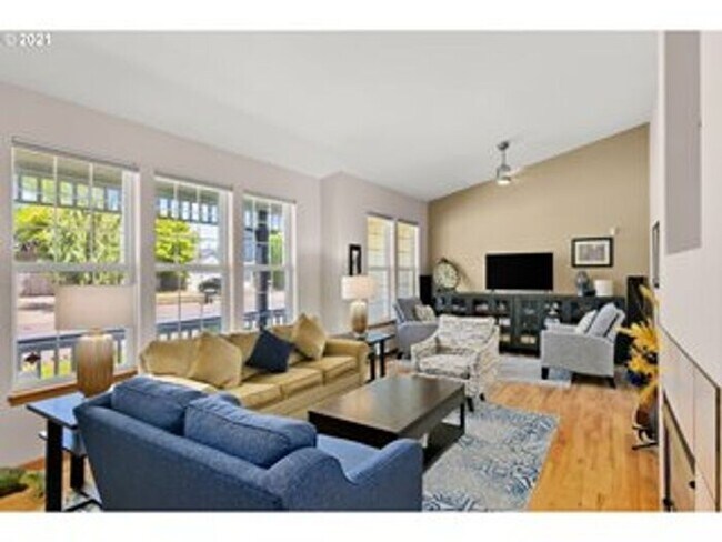 Foto del edificio - Single Level Home in Glencoe Oaks