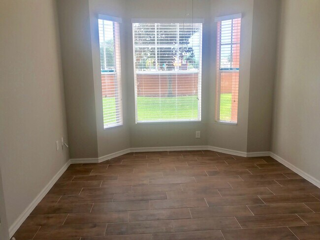 Foto del edificio - THE PALMS CONDO IN METROWEST