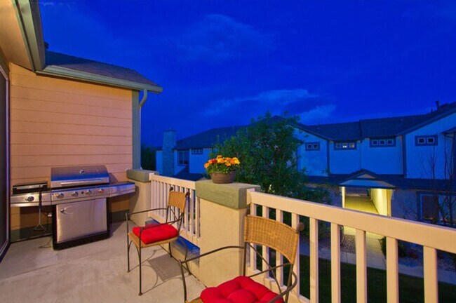 Foto del edificio - 2845 Willow Tree Ln