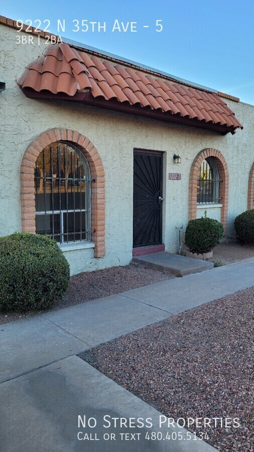 Foto del edificio - 3 Bed Condo Off 35th Ave and Dunlap!