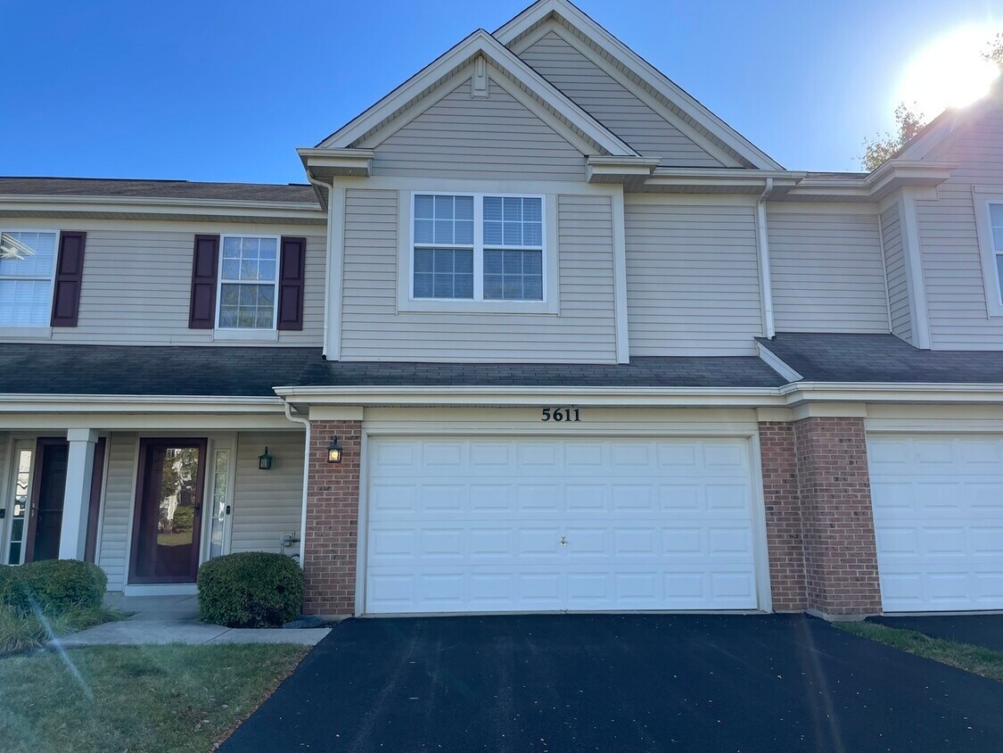 Primary Photo - 5611 Wildspring Dr