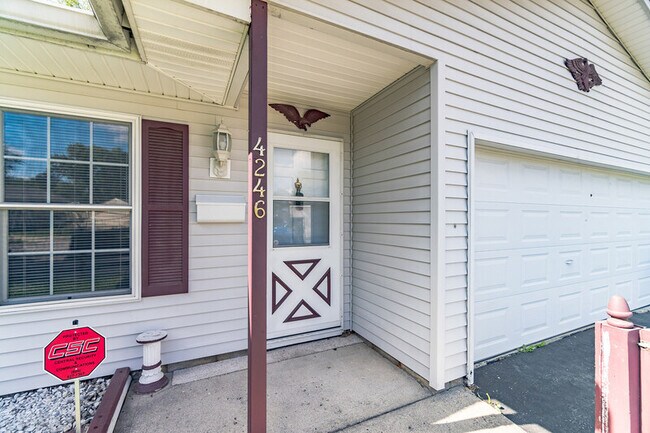 Building Photo - 4246 Meadowlark Ct