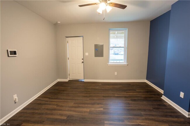 Building Photo - 1222 Maltby Ave